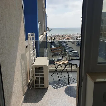 Apartament La Colt De Mare